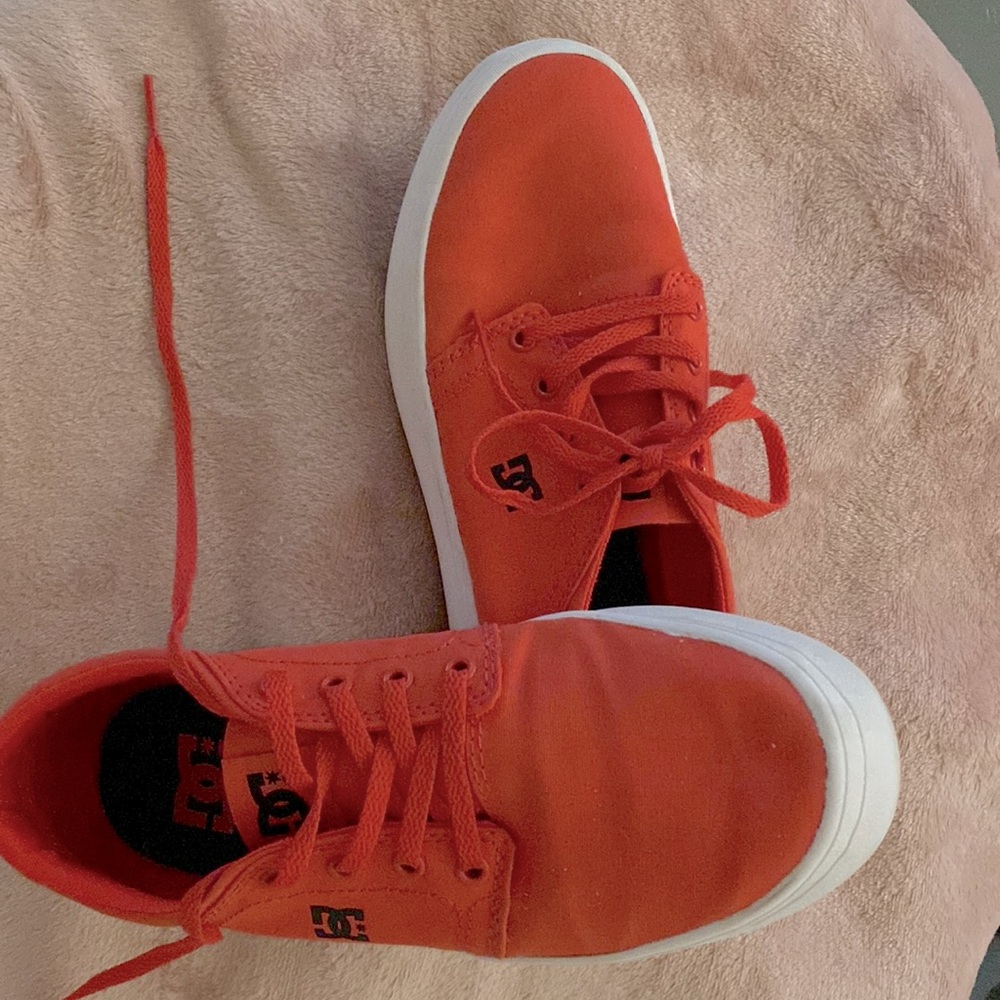 Red DC canvas tie up shoes